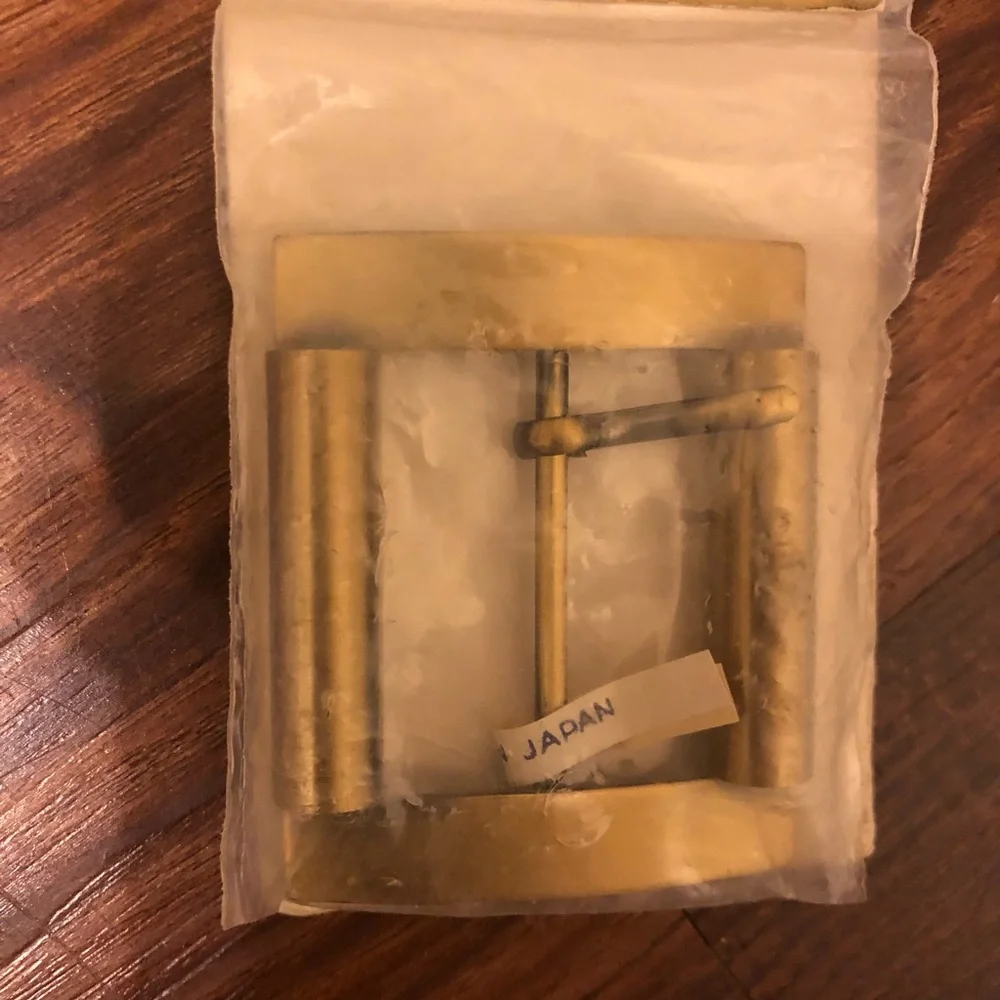 Vintage La mode gold belt buckle Set of 2